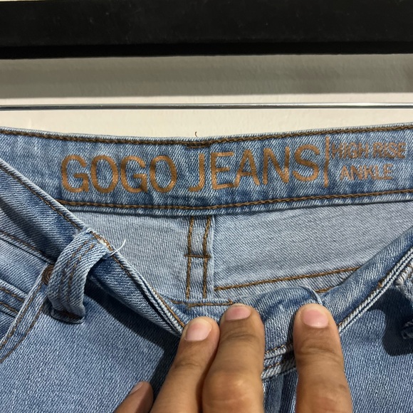 GOGO Jeans High Rise Ankle Crop Size 9 - Picture 4 of 9